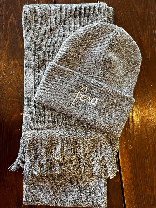 Limitiertes Black Week-Angebot! Mütze und Schal als Set